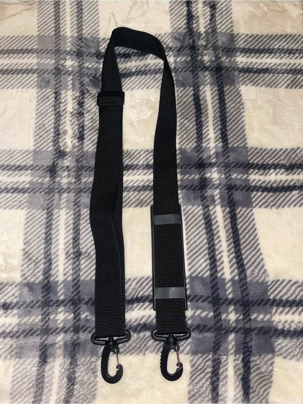Black Adjustable Shoulder Strap for Women or Men’s Bags Universal Purse Strap